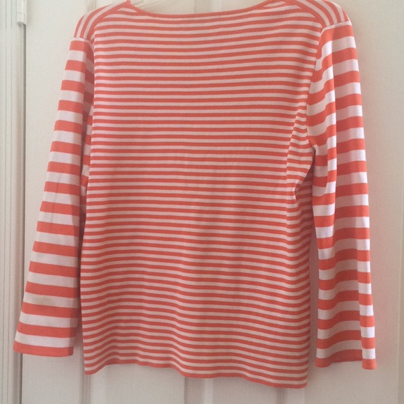 FINAL MARKDOWN Ladies’ cable & gauge V-neck Top (XL) - Picture 3 of 3